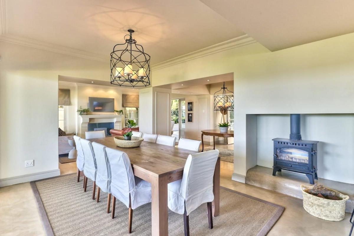 Lush Family Home In Prestigious Area Cape Town Exterior photo