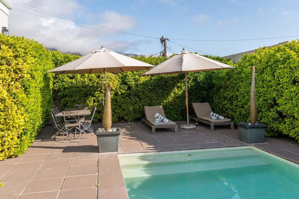 Lush Family Home In Prestigious Area Cape Town Exterior photo